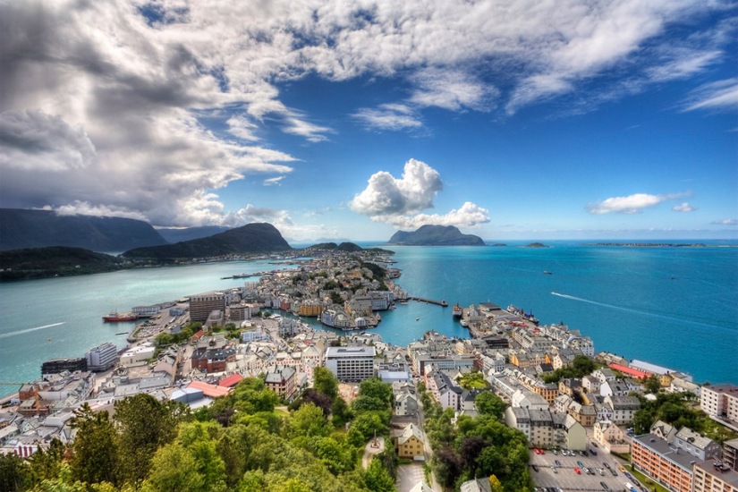 Ålesund, a town and municipality in Møre og Romsdal county, Norway